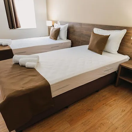 Hotel хотел театъръ Pleven